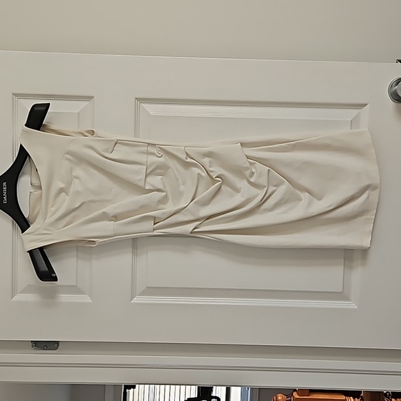 Le Chateau dress - Picture 1 of 2